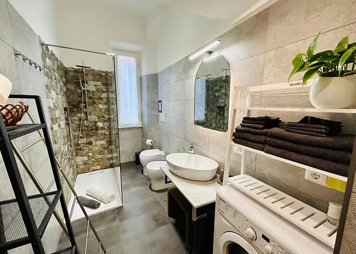 Prati Di Borgo Apartment *
